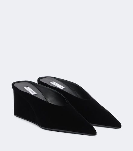 Alaïa Mules compensées Cube en velours - Alaia - Modalova