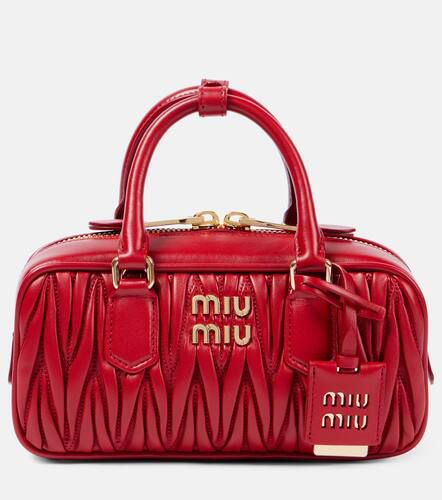 Cabas Arcadie Small en cuir matelassé - Miu Miu - Modalova