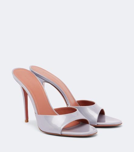 Mules Elodie en cuir verni - Amina Muaddi - Modalova