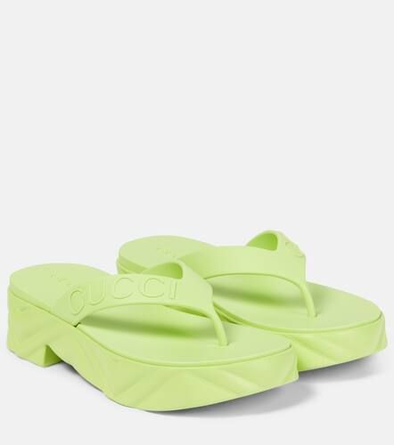 Gucci Tongs en caoutchouc à logo - Gucci - Modalova
