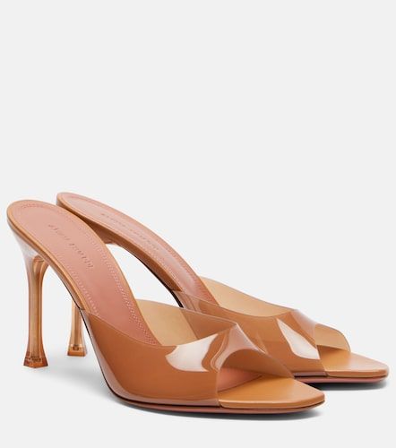 Amina Muaddi Mules Alexa en PVC - Amina Muaddi - Modalova