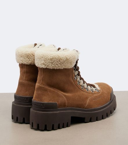 Bottines Combat Strike en daim - Balenciaga - Modalova
