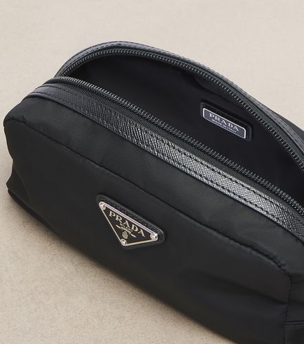 Trousse de maquillage en Re-Nylon - Prada - Modalova