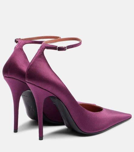 Escarpins Anok 105 en satin - Amina Muaddi - Modalova