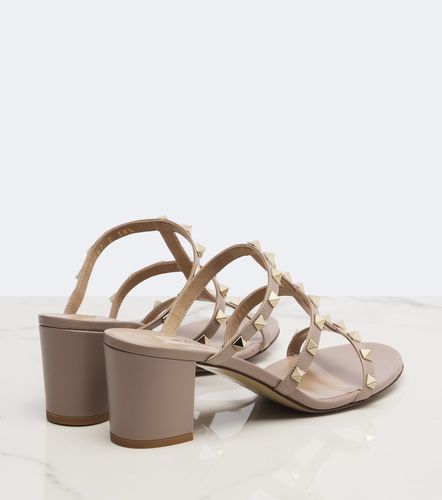 Mules Rockstud en cuir - Valentino Garavani - Modalova