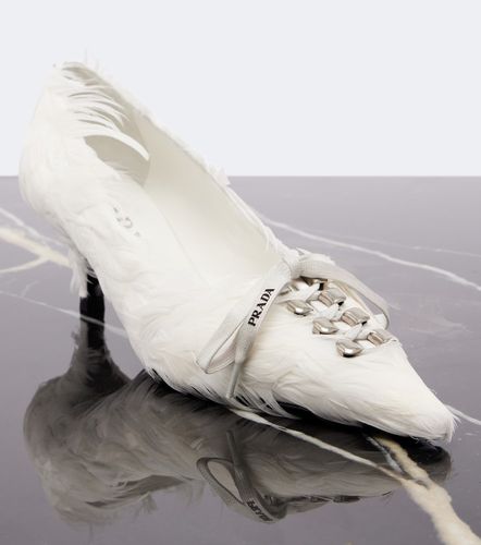 Prada Escarpins en satin et plumes - Prada - Modalova