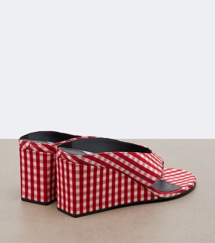 Alaïa Mules compensées Cube à carreaux vichy - Alaia - Modalova