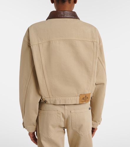 Veste courte en denim à col en cuir - Prada - Modalova