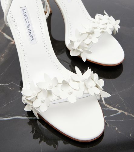 Sandales Anista en cuir à appliqués floraux - Manolo Blahnik - Modalova