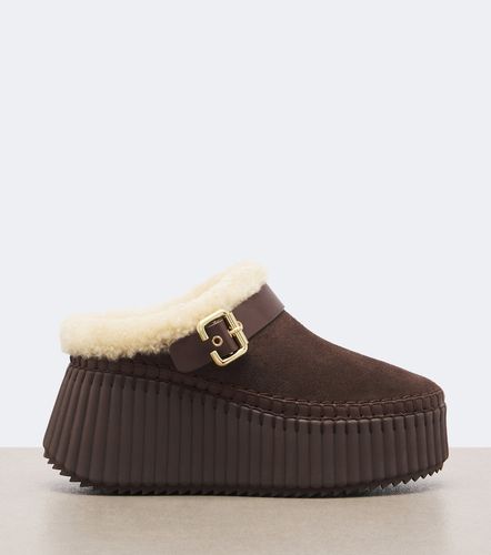 Chloé Mules Nama compensées en daim et shearling - Chloe - Modalova