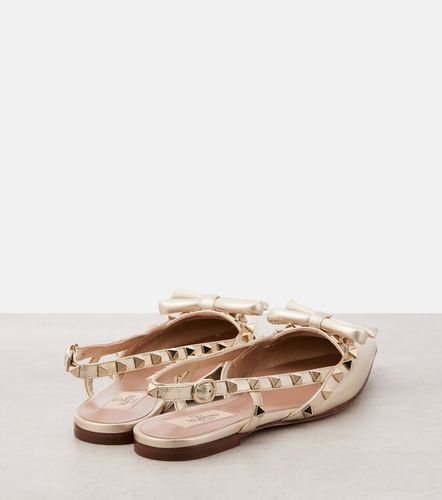 Ballerines slingback Rockstud en cuir métallisé - Valentino Garavani - Modalova