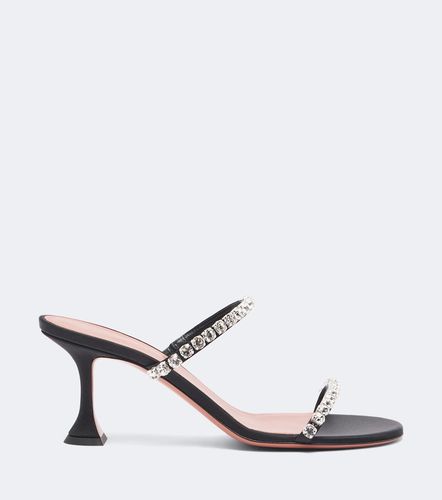 Mules Gigi en satin à cristaux - Amina Muaddi - Modalova