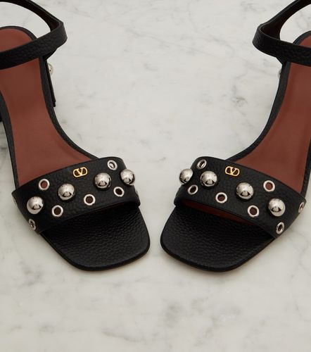 Sandales en cuir Nellcôte 60 à clous - Valentino Garavani - Modalova