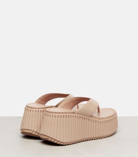 Chloé Mules compensées Nama 80 en cuir - Chloe - Modalova