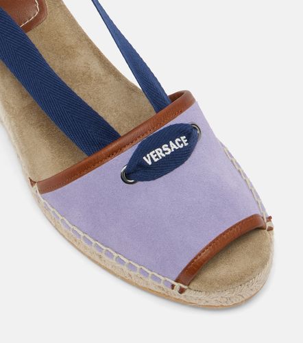 Espadrilles compensées Lola en daim - Versace - Modalova