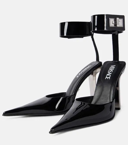 Escarpins slingback en cuir verni - Versace - Modalova