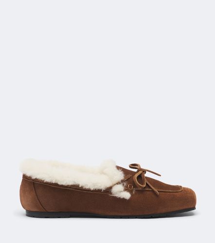 Chaussures bateau Jasper en daim - Aeyde - Modalova