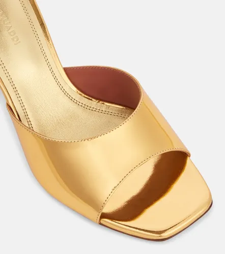 Mules Lupita 70 en cuir métallisé - Amina Muaddi - Modalova