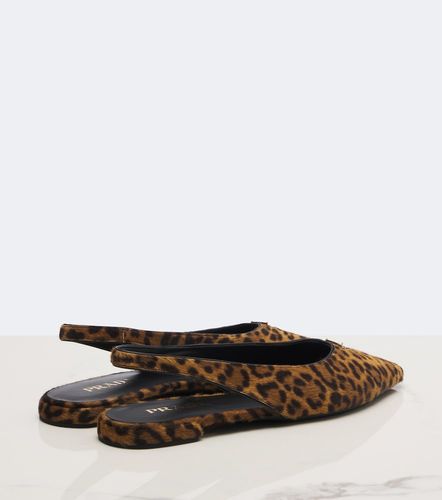 Ballerines slingback en cuir façon poulain - Prada - Modalova