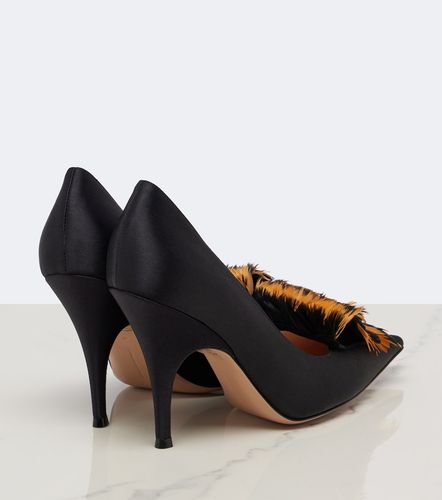 Escarpins en satin à plumes - Gianvito Rossi - Modalova