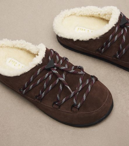 Prada Mules en daim et shearling - Prada - Modalova