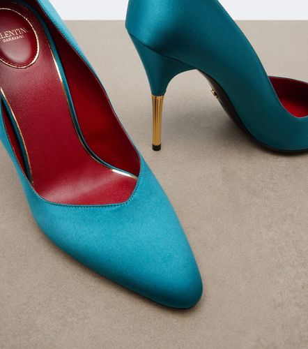 Escarpins Enigme en satin - Valentino Garavani - Modalova