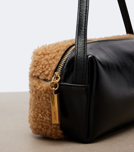 Sac à bandoulière Kye Small en cuir et shearling - Khaite - Modalova