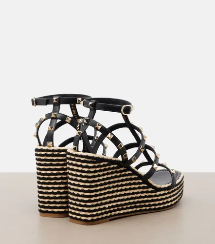 Sandales compensées Rockstud en cuir - Valentino Garavani - Modalova