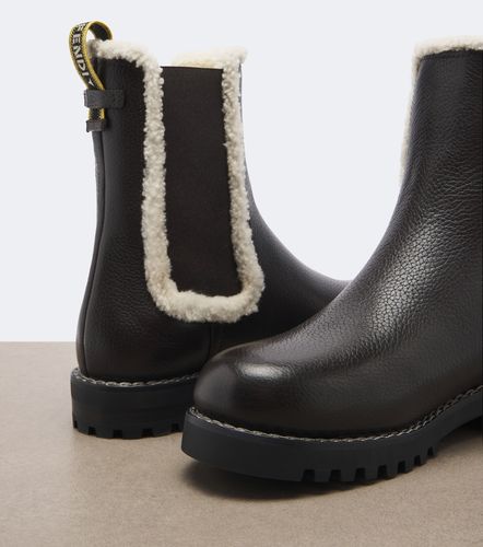Bottines Chelsea en cuir et shearling - Fendi - Modalova