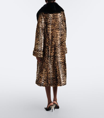 Manteau Nina en shearling à motif tigre - Nour Hammour - Modalova
