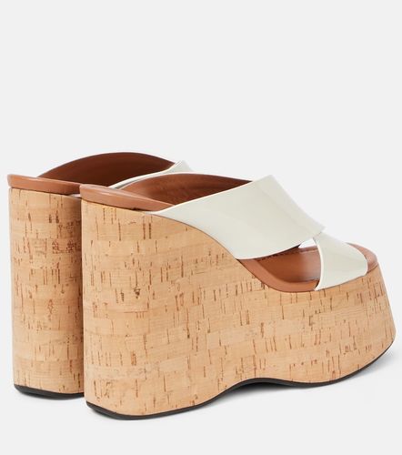 Mules compensées Mara en cuir verni - Paris Texas - Modalova