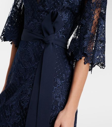 Robe longue brodée en dentelle et tulle - Elie Saab - Modalova