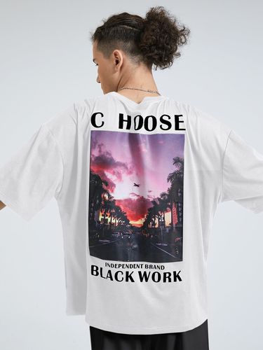 T-shirt décontracté à manches tombantes à imprimé paysages - KOYYE - Modalova