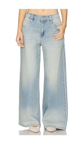 JAMBES LARGES 99 MEGA en . Taille 24. Also en 27, 29 - Abrand - Modalova