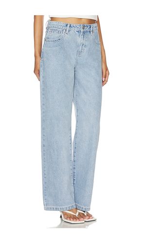 JAMBES LARGES 95 en . Taille 24. Also en 25, 26, 27, 28, 29, 32, 34 - Abrand - Modalova