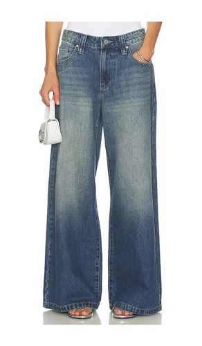 JAMBES LARGES 99 en . Taille 24. Also en 25, 26, 27, 28, 29, 33 - Abrand - Modalova