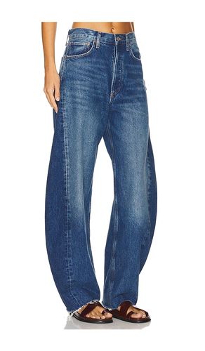 Luna Pieced High Rise Curved Taper Jeans en -. Taille 23. Also en 24, 25, 26, 27, 28, 29, 31, 32 - AGOLDE - Modalova