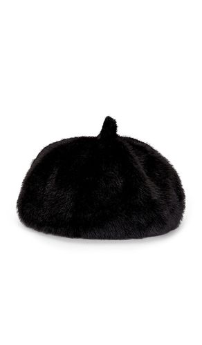 The Margaux Faux Fur Beret en - Adrienne Landau - Modalova