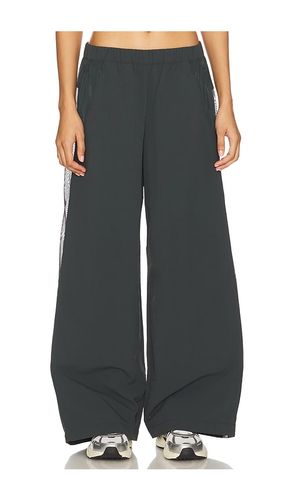 Alo PANTALON in Green. Size S - alo - Modalova