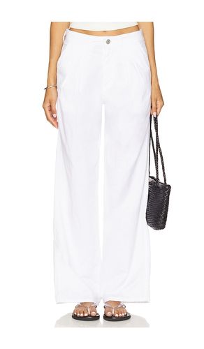 Sheryl Trouser in . Size 28. Also in - AMO Denim - Modalova