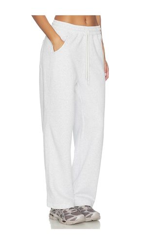 PANTALON SWEAT JAMBES LARGES BAPTOWN en . Taille XS. Also en S, M, L - American Vintage - Modalova