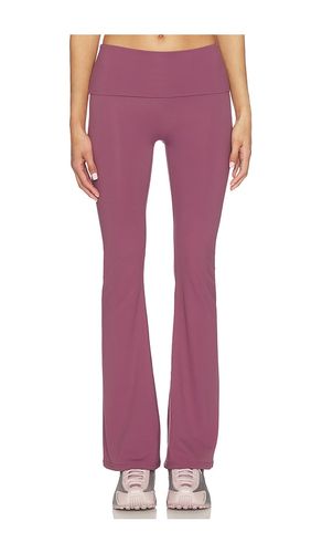 Foldover Flare Legging en . Taille S. Also en XS, XL - Astoria - Modalova