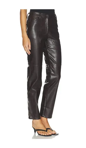 PANTALON IMITATION CUIR CROCO NIA en . Taille 10. Also en 12, 2, 4, 6, 8 - Bardot - Modalova