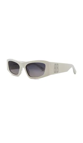 Rectangular Sunglasses in - Balenciaga - Modalova