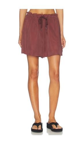 Sunkissed Cupro Drawstring Short en . Taille L. Also en M, S, XS - Beyond Yoga - Modalova