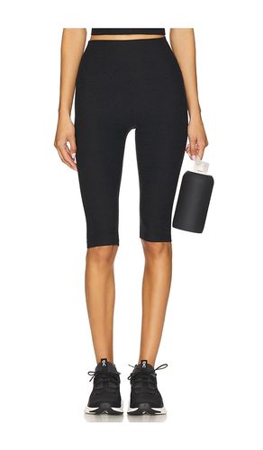 High Waisted Pedal Pusher Legging in . Size L. Also in M, S, XL, XS - Beyond Yoga - Modalova