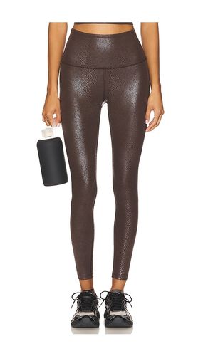 Power Shine High Waisted Midi Legging in . Size L. Also in XS - Beyond Yoga - Modalova