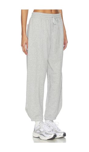 PANTALON SWEAT BARREL en . Taille L. Also en XS - Beyond Yoga - Modalova