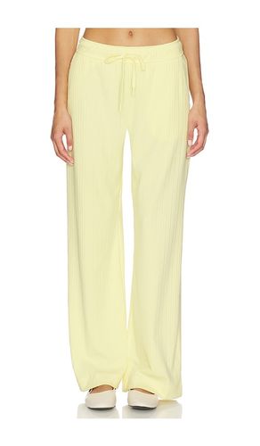 JAMBES LARGES BREATHE en . Taille L. Also en XL, XXS - Beyond Yoga - Modalova