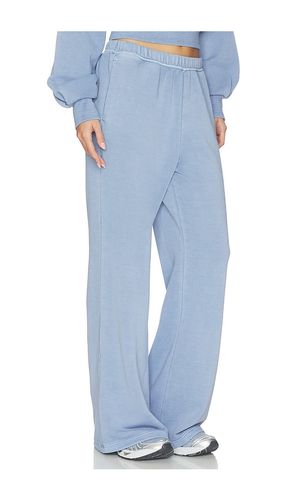 Washed Away Wide Leg Pants in . Size L. Also in M, S, XL - Beyond Yoga - Modalova